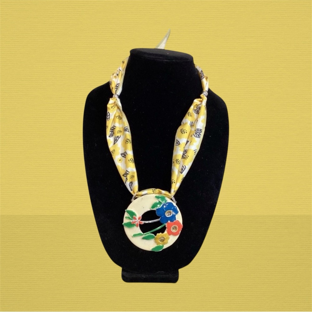 (#114) Chic Floral Pendant Necklace with Yellow Accents